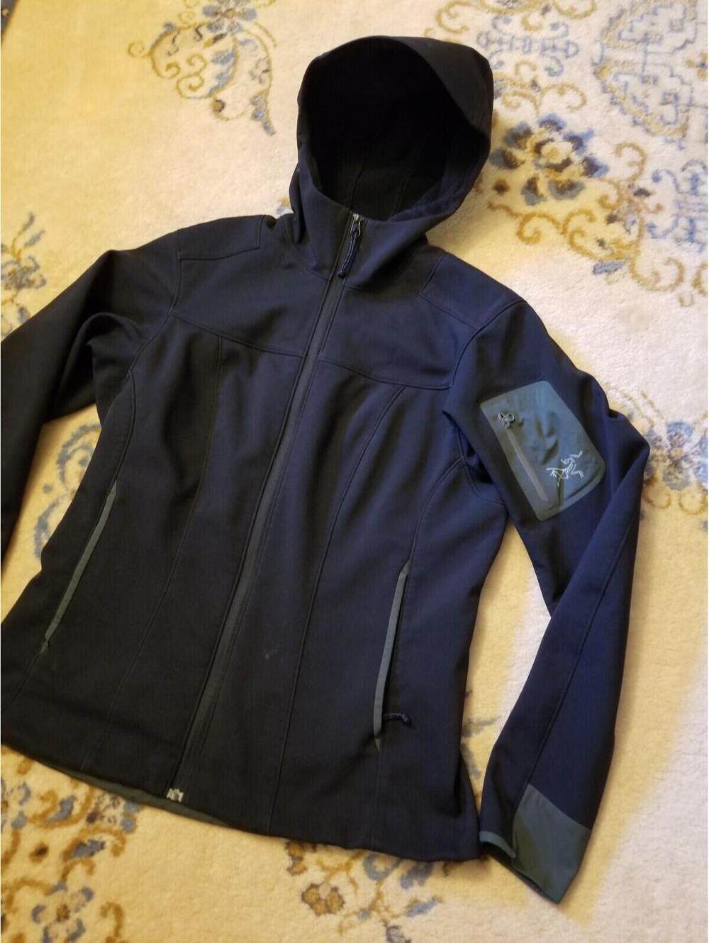 VTG Arc'teryx Women's 8-10 Medium Epsilon SV Jacket Hoody Black Full Zip M *Flaw - Picture 2 of 13